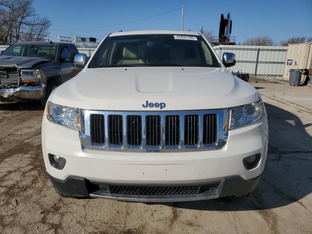2012 Jeep Grand Cherokee - Image 5