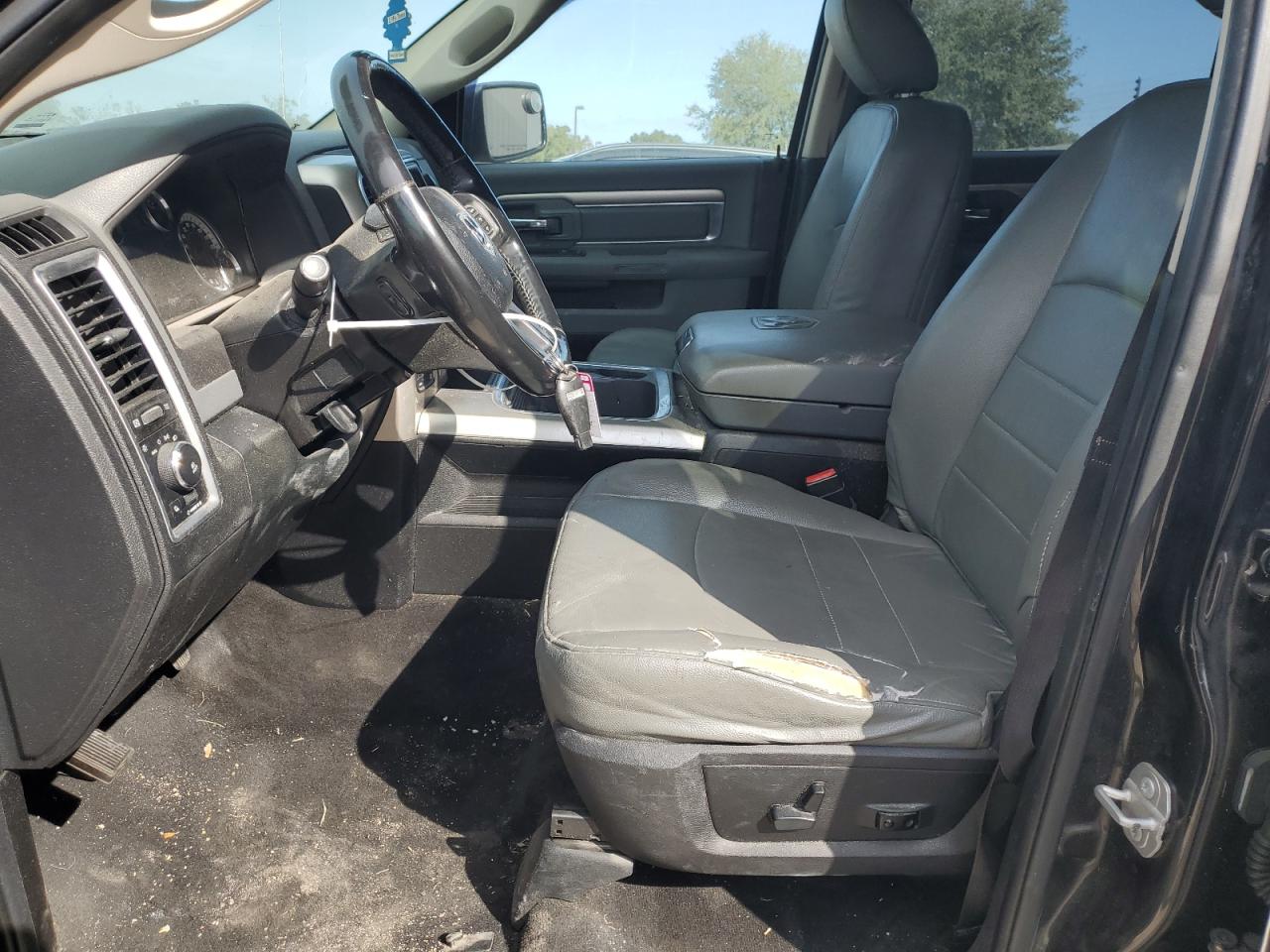 2017 RAM 1500 - Image 7