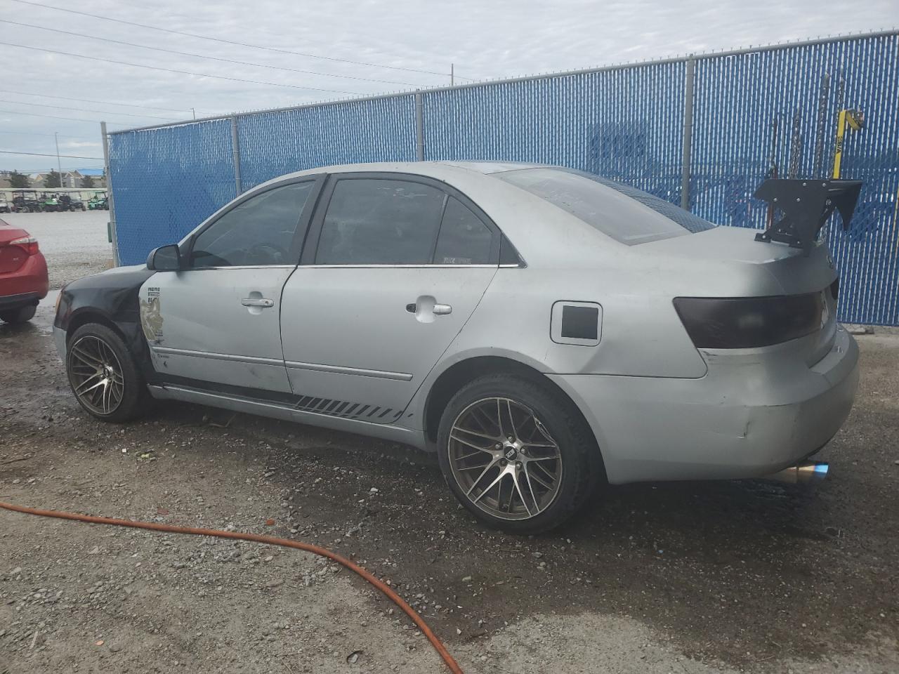 2006 Hyundai Sonata - Image 2