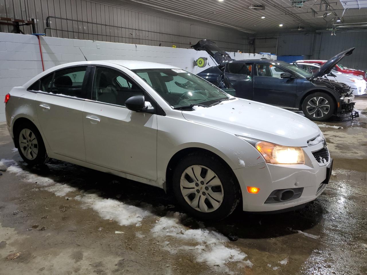 2012 Chevrolet Cruze - Image 4