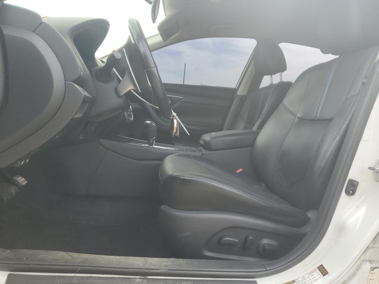 2018 Nissan Altima - Image 7
