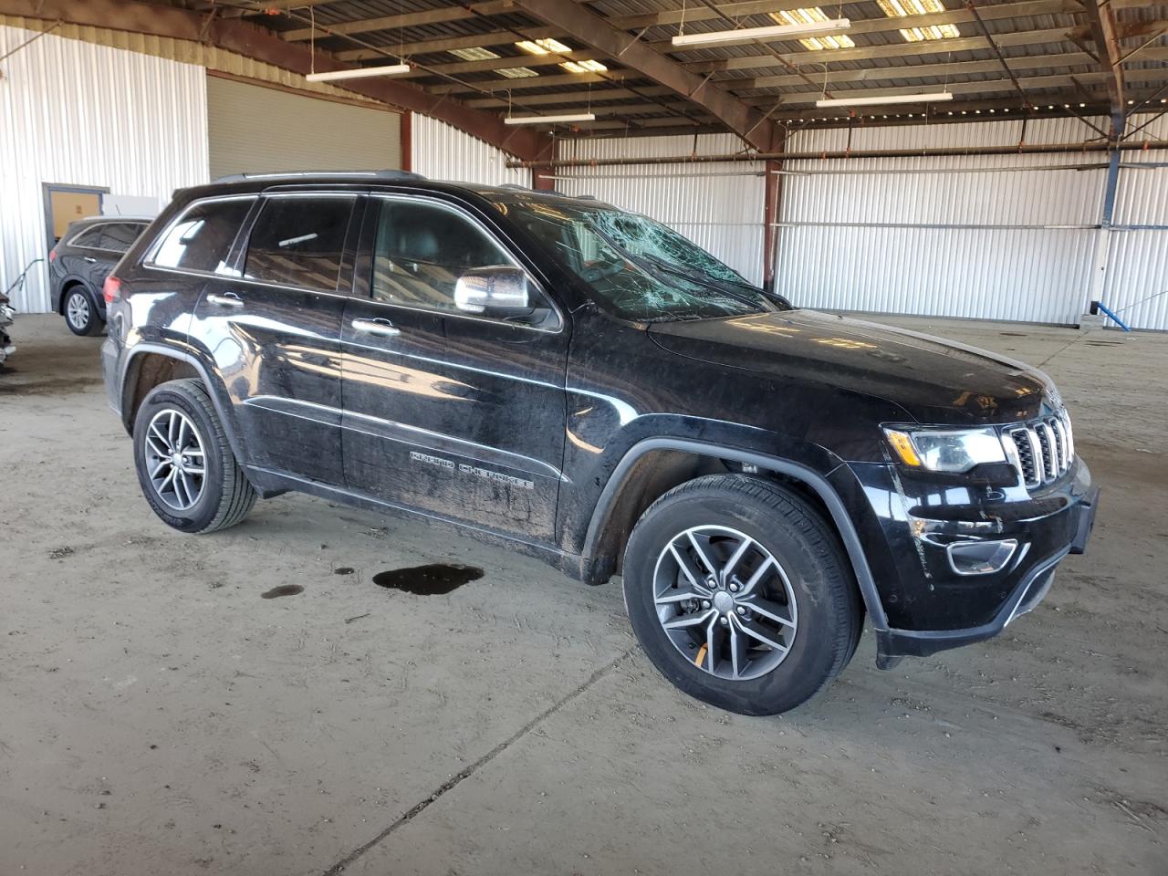 2018 Jeep Grand Cherokee - Image 4