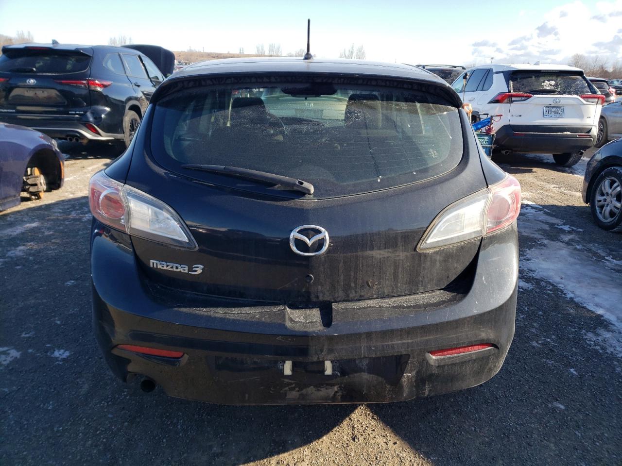 2010 Mazda 3 - Image 6