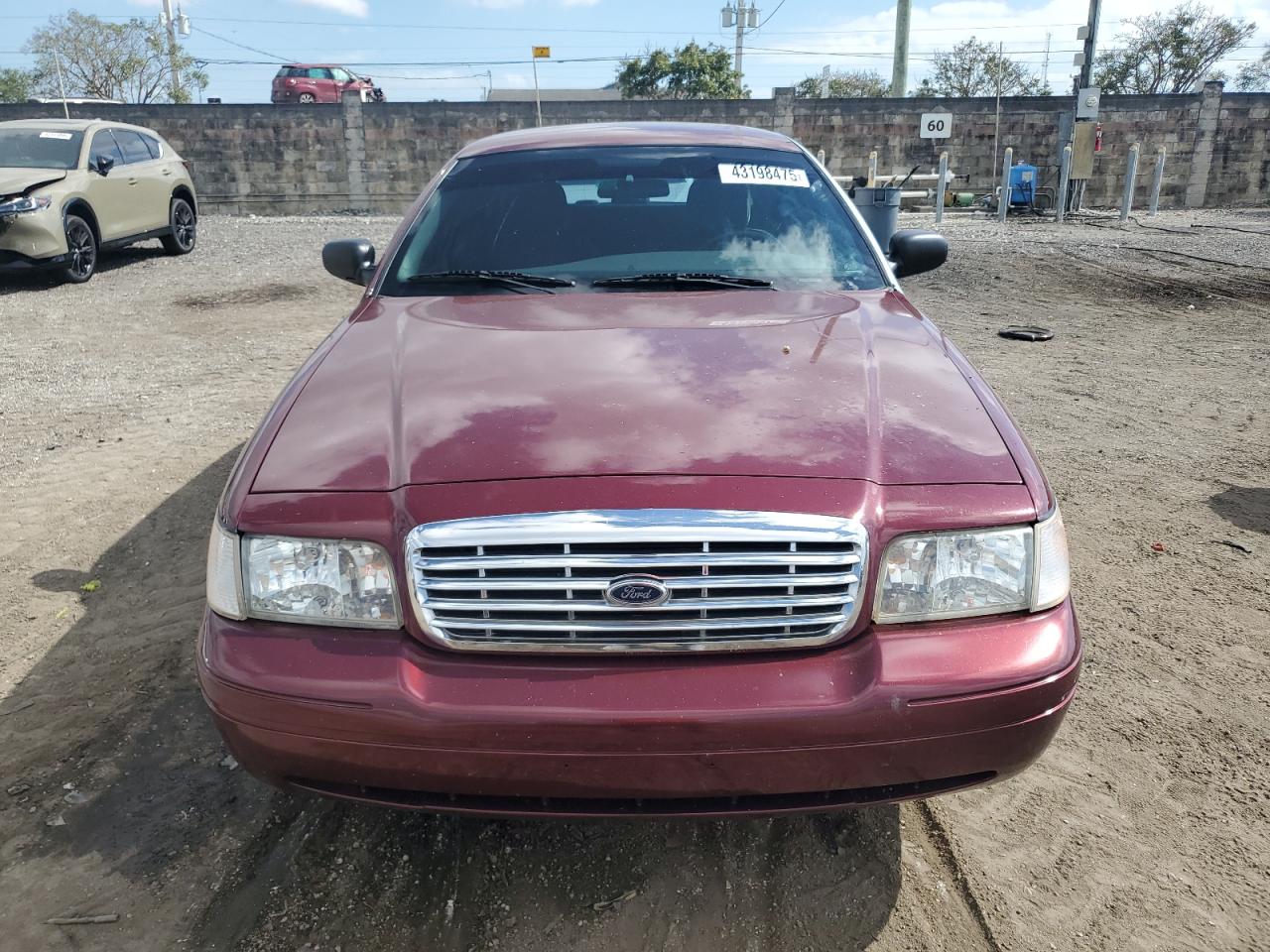 2004 Ford Crown Victoria - Image 5
