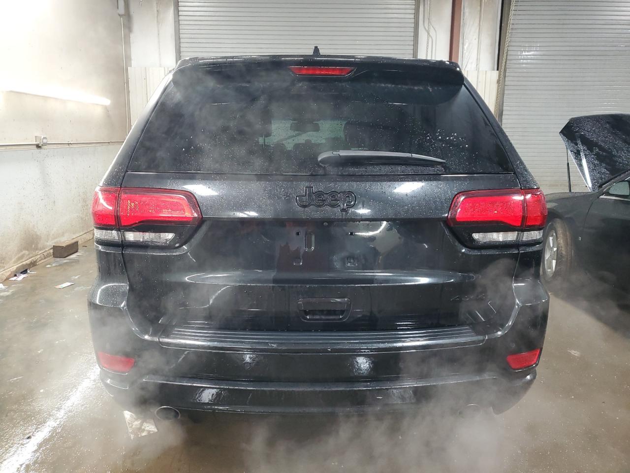 2015 Jeep Grand Cherokee - Image 6