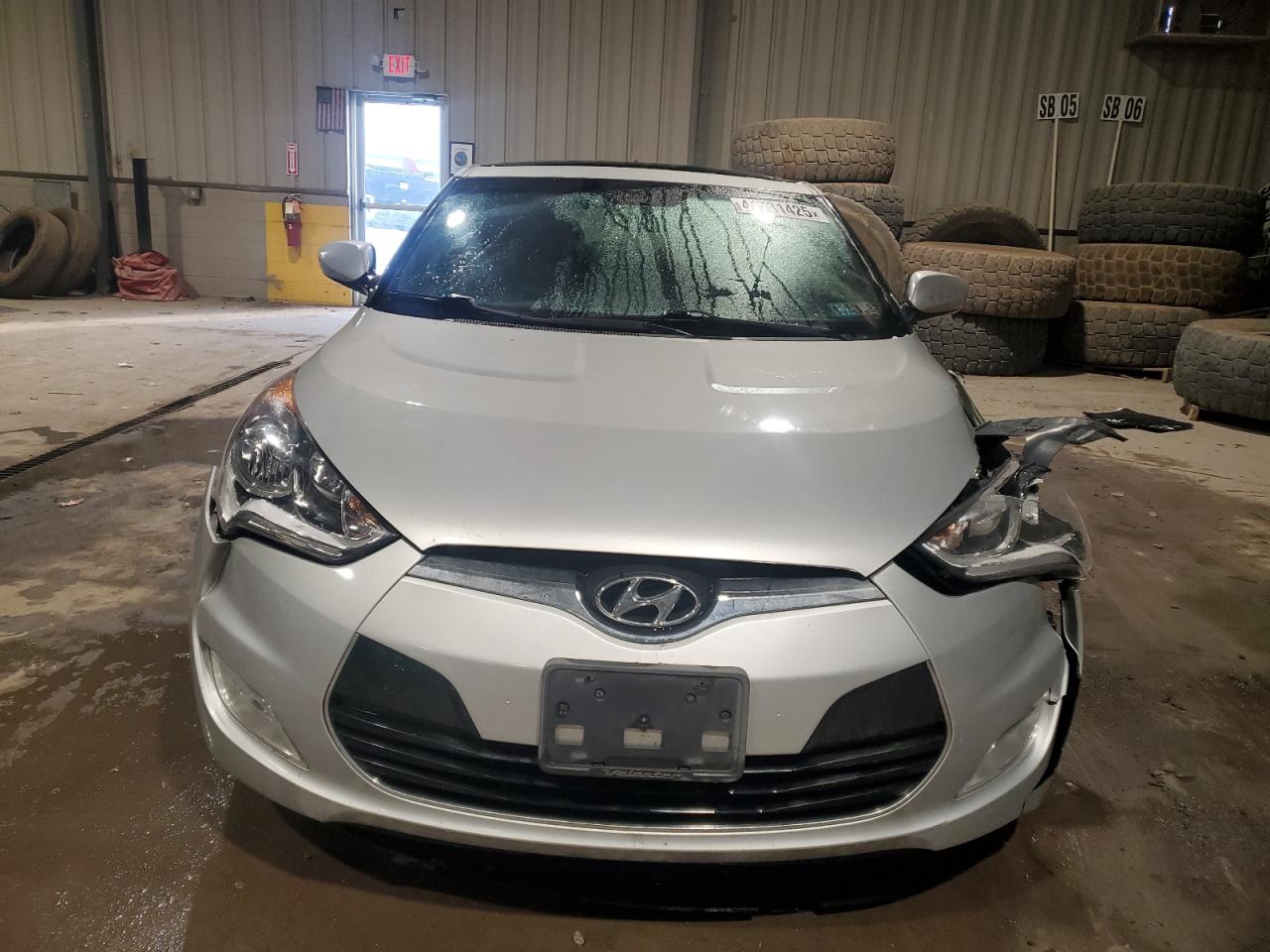 2016 Hyundai Veloster - Image 5