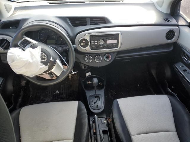 Hatchbacks TOYOTA YARIS 2012 Srebrny