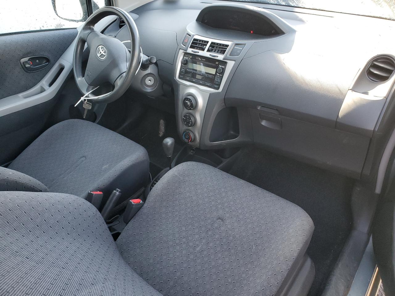 2009 Toyota Yaris - Image 8