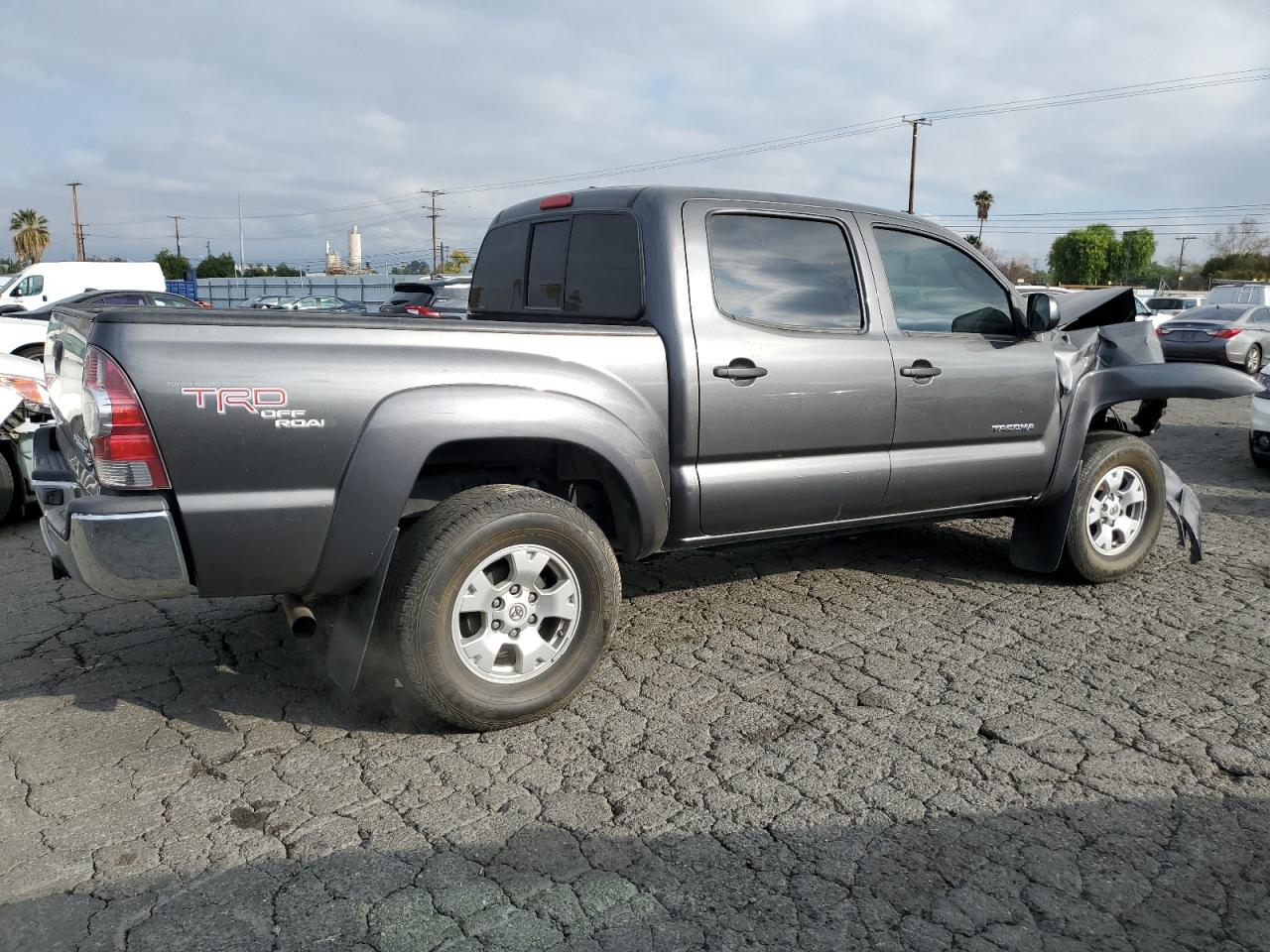 2011 Toyota Tacoma - Image 3