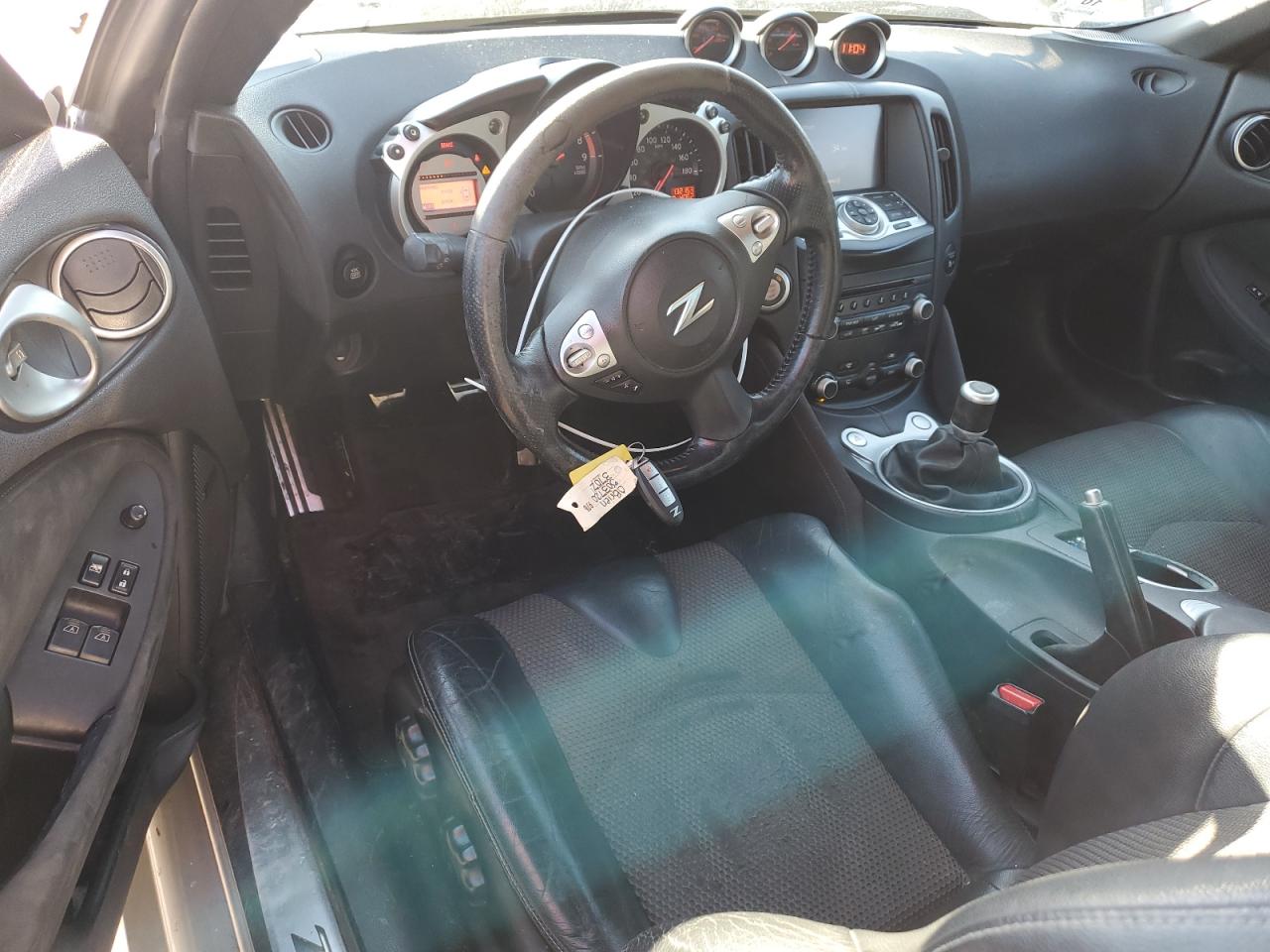 2010 Nissan 370Z - Image 8
