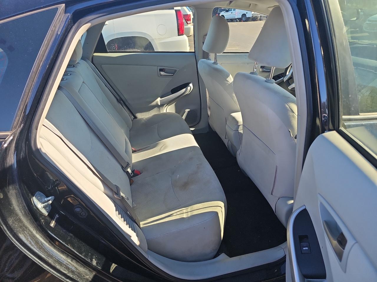 2012 Toyota Prius - Image 6