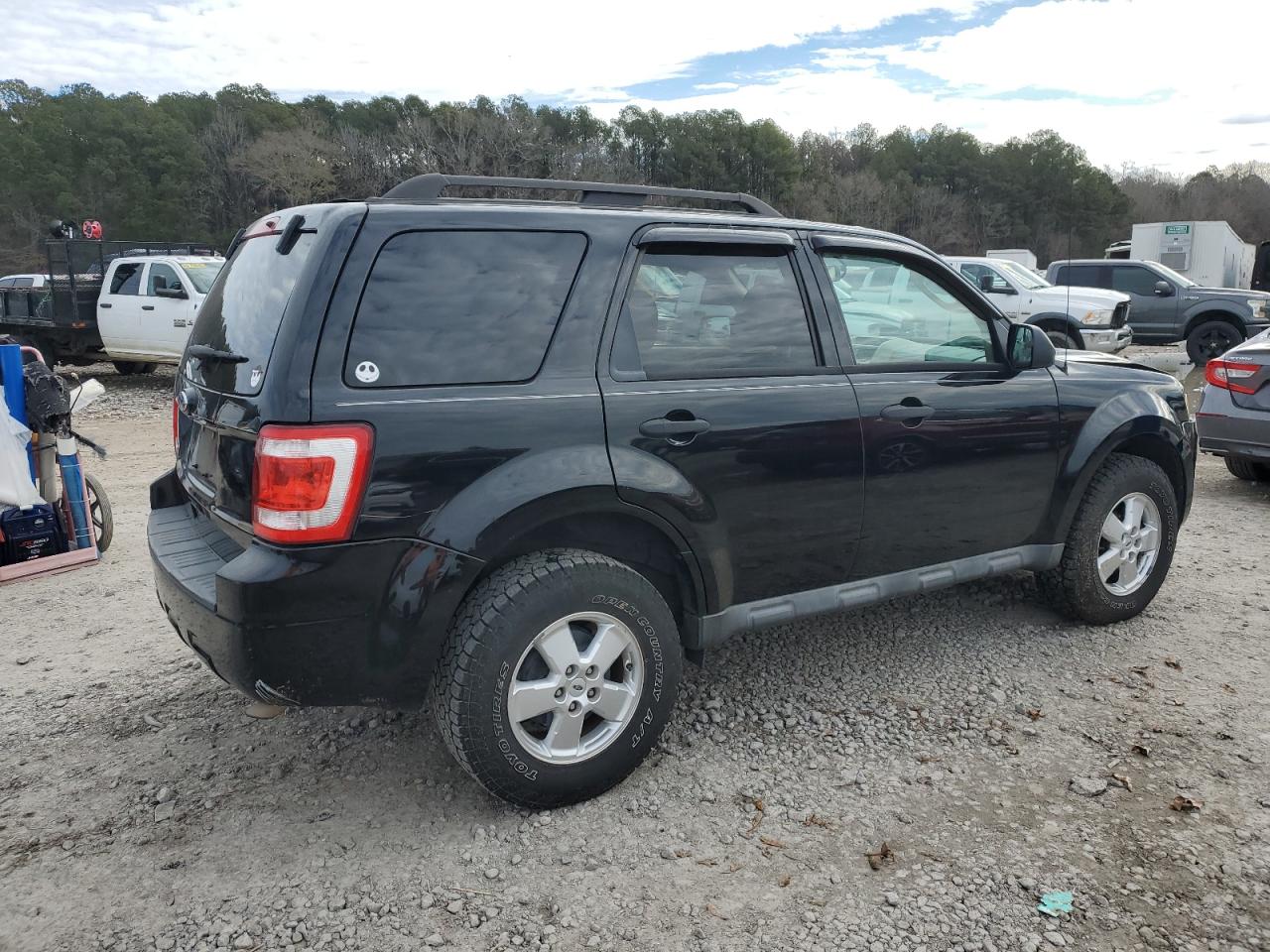 2010 Ford Escape - Image 3