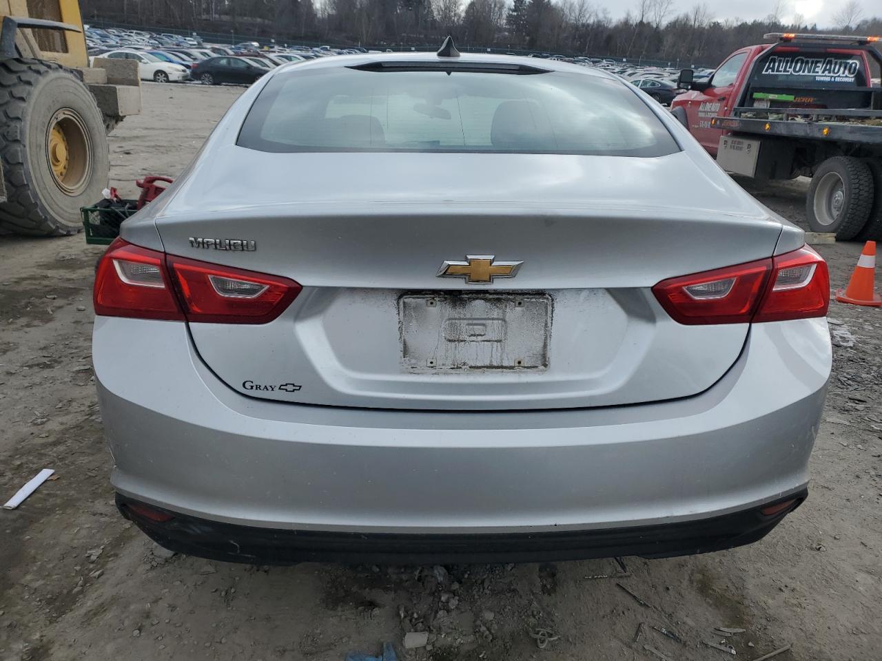 2018 Chevrolet Malibu - Image 6