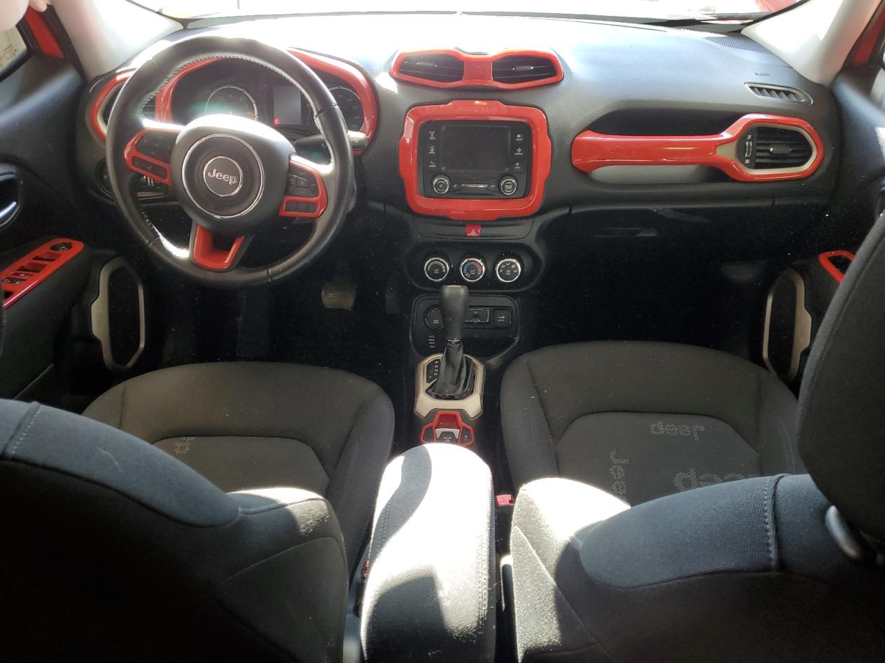 2017 Jeep Renegade - Image 8