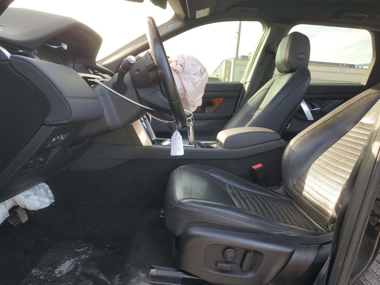 2020 Land Rover Discovery - Image 7