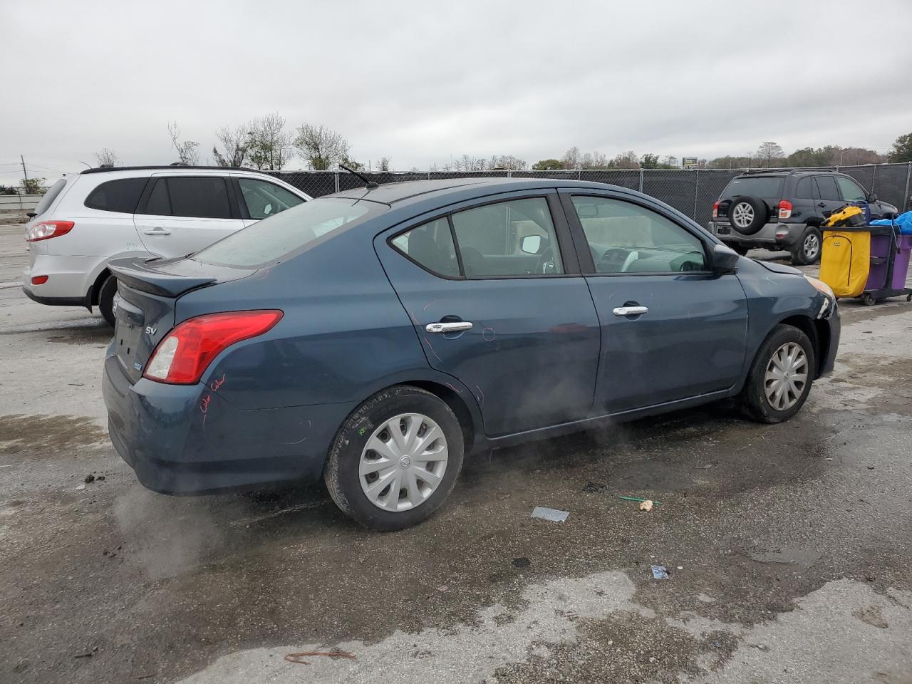 2016 Nissan Versa - Image 3
