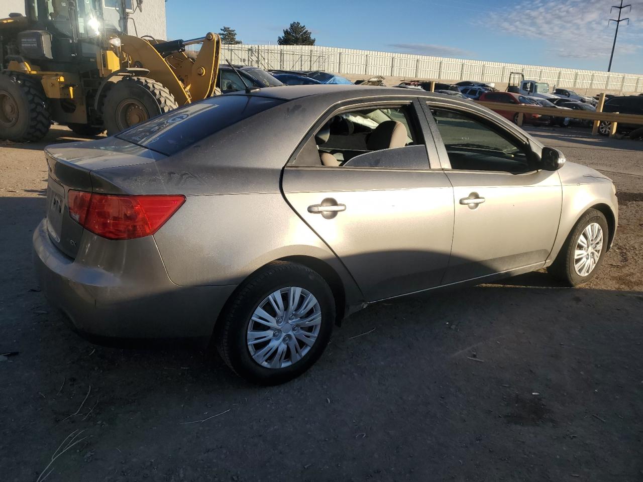 2010 Kia Forte - Image 3