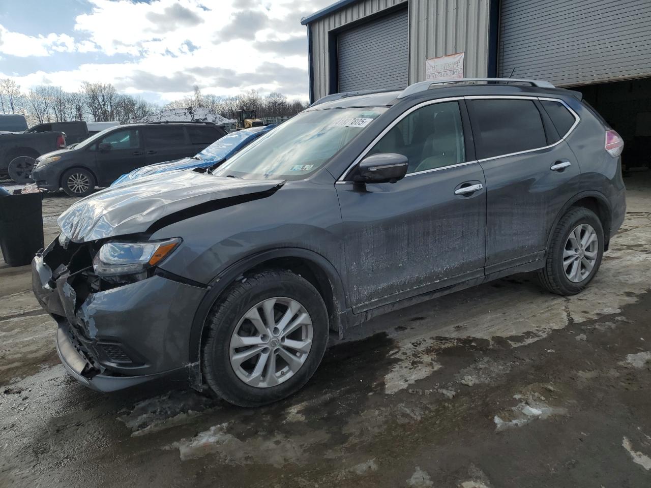 2015 Nissan Rogue - Image 1