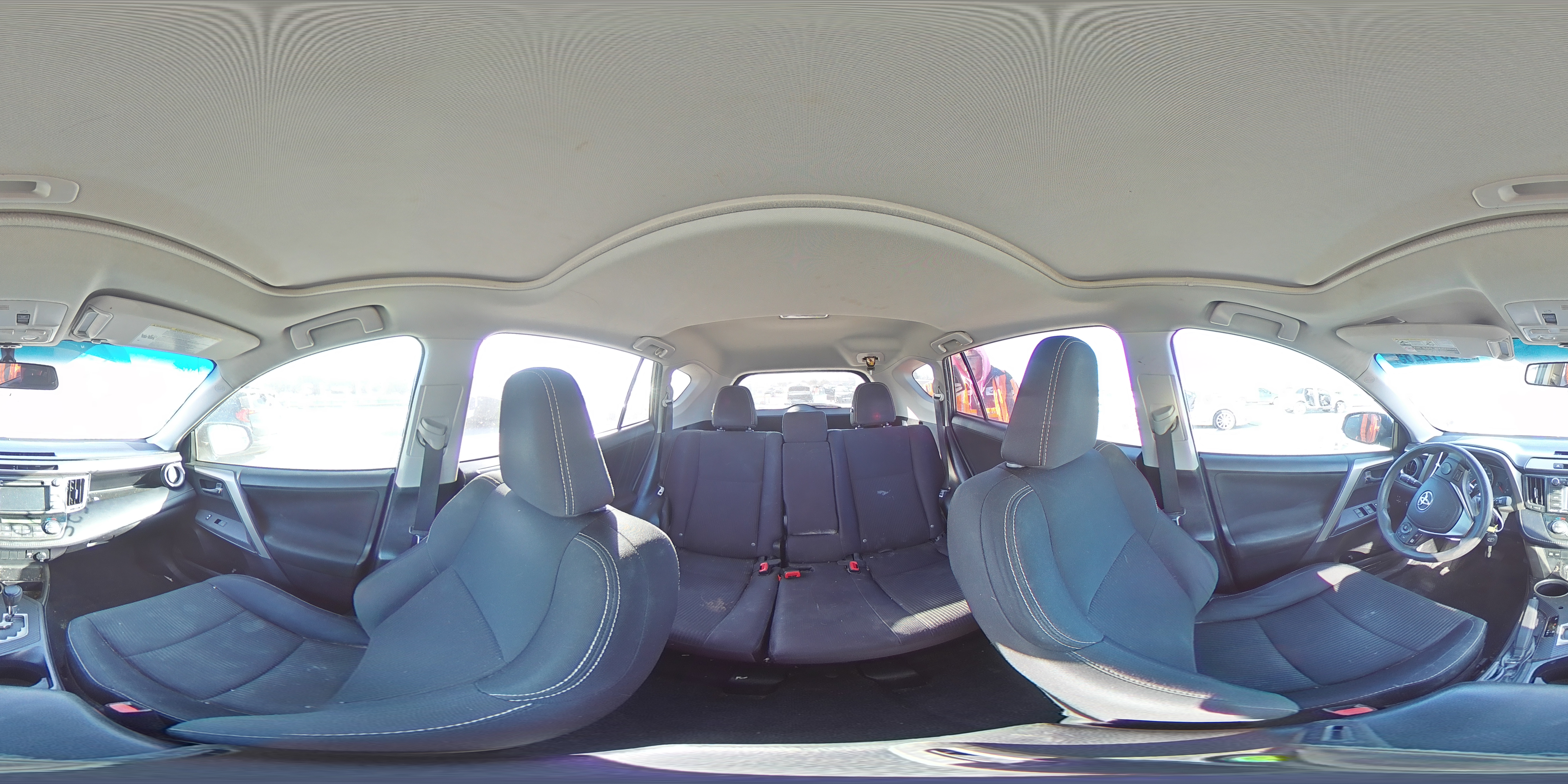 2014 Toyota RAV 4 - Image 13