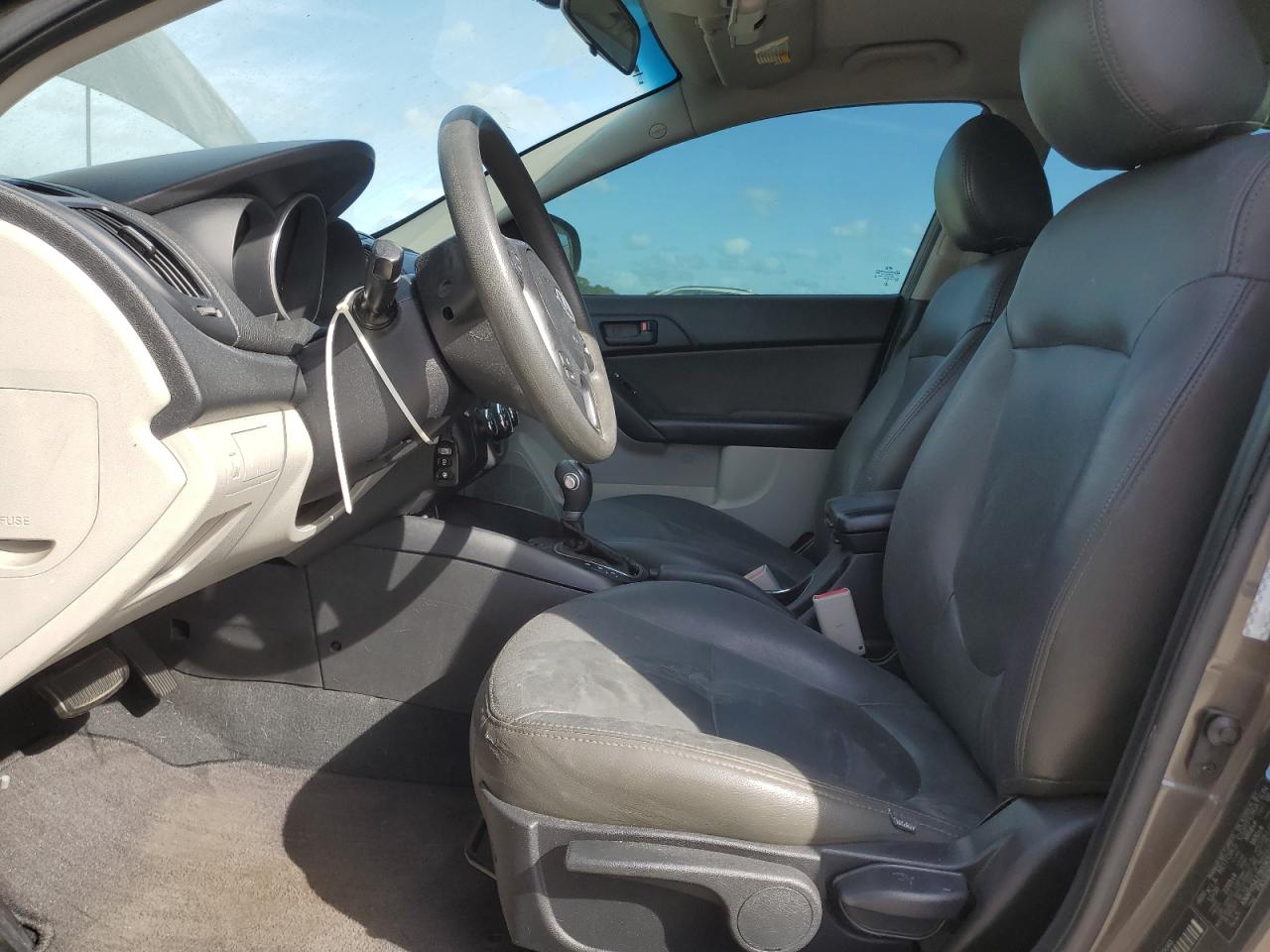 2011 Kia Forte - Image 7