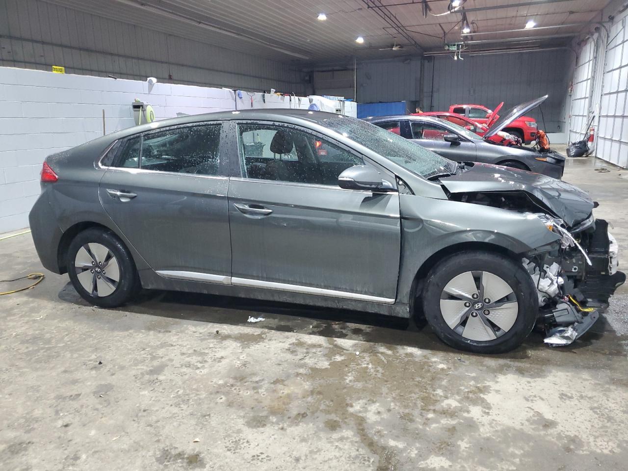 2022 Hyundai IONIQ - Image 4
