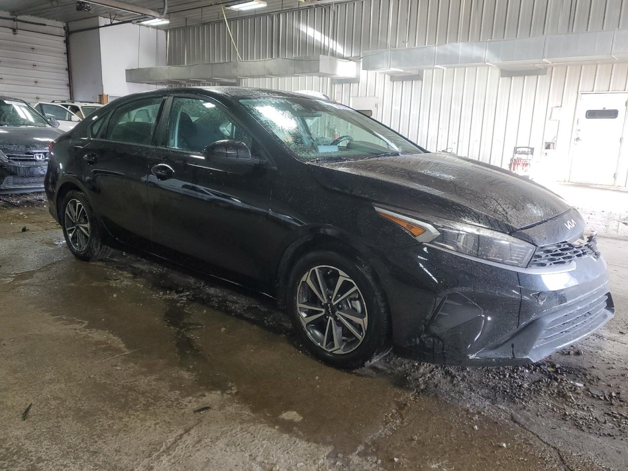 2024 Kia Forte - Image 4