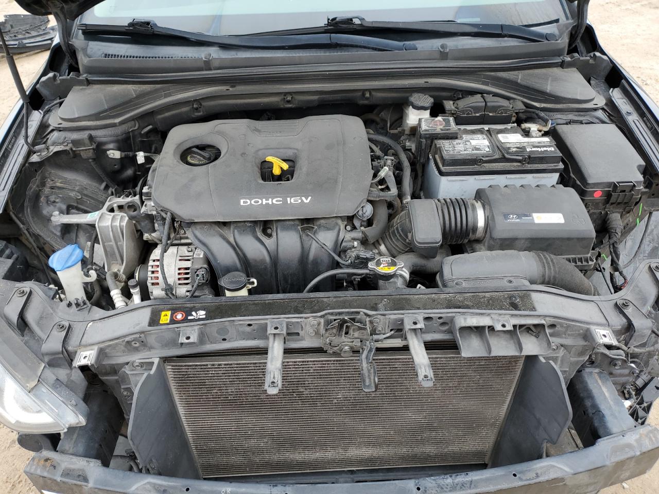 2017 Hyundai Elantra - Image 11