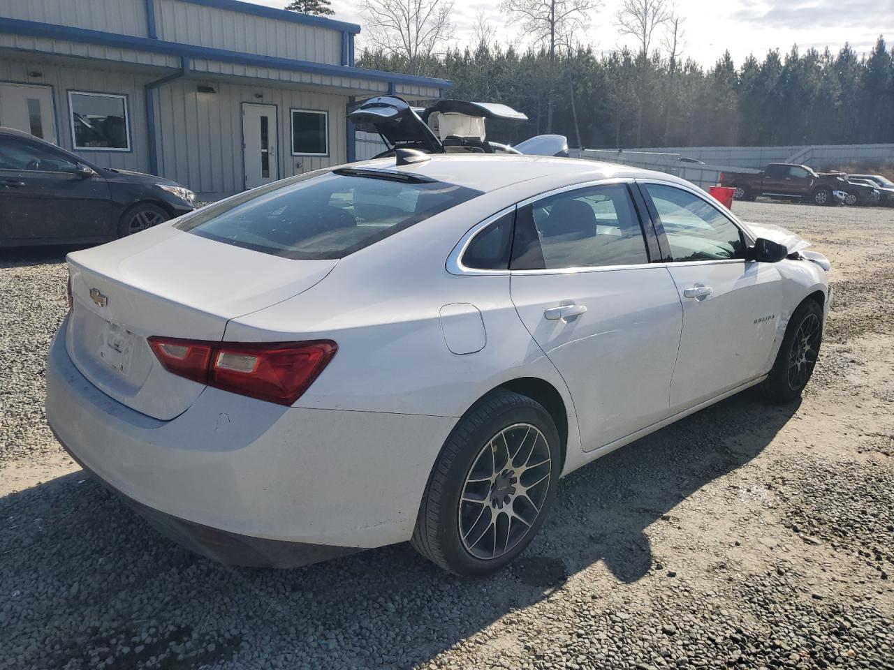 2021 Chevrolet Malibu - Image 3