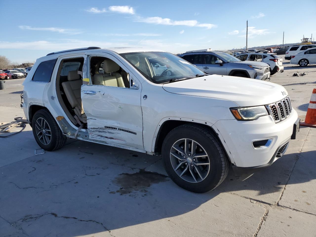 2018 Jeep Grand Cherokee - Image 4