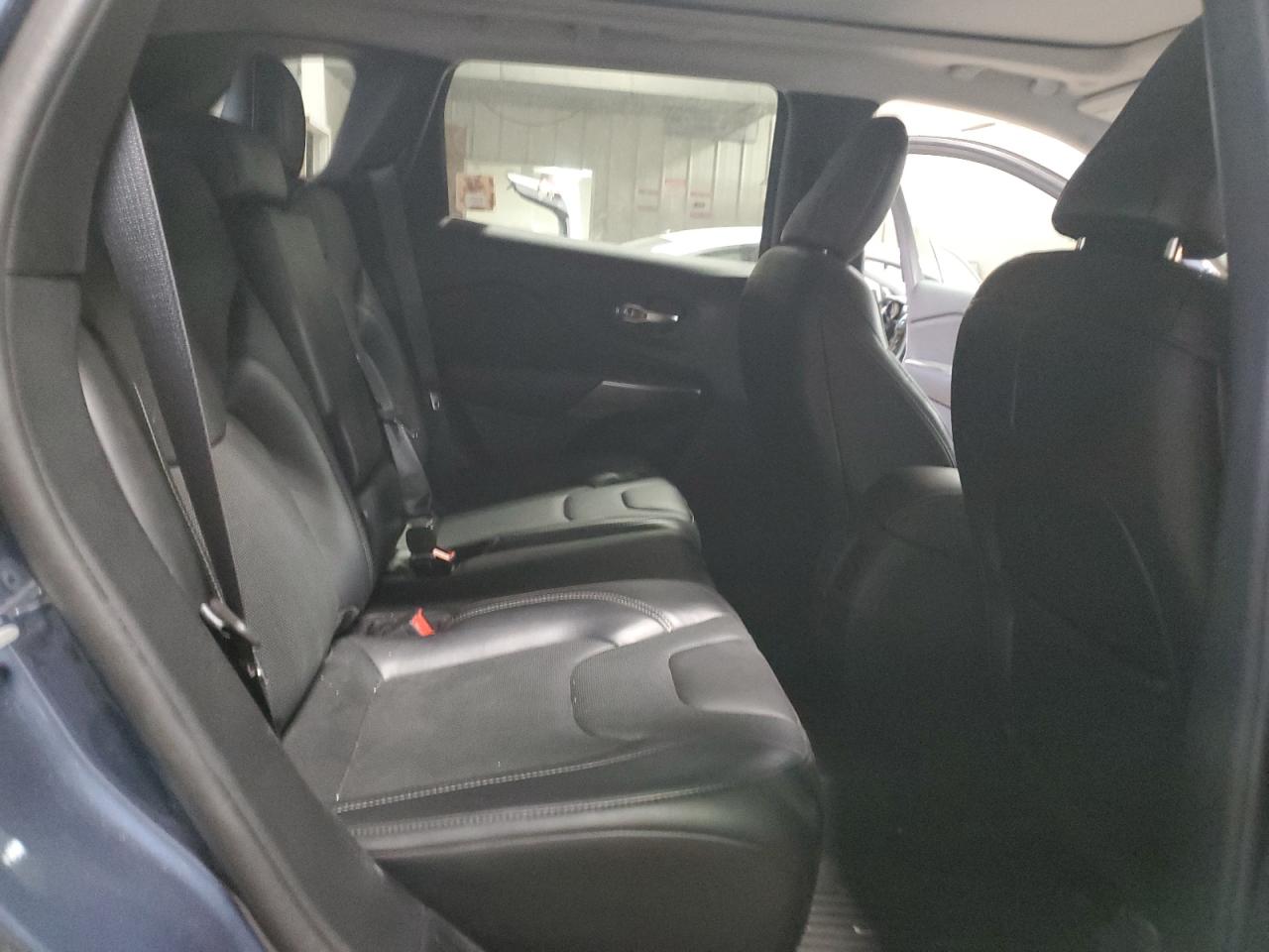 2021 Jeep Grand Cherokee - Image 11