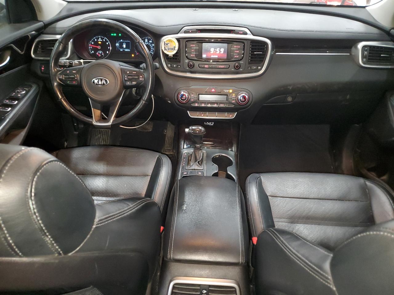 2016 Kia Sorento - Image 8