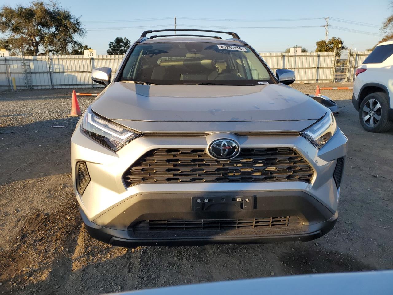 2024 Toyota RAV 4 - Image 5