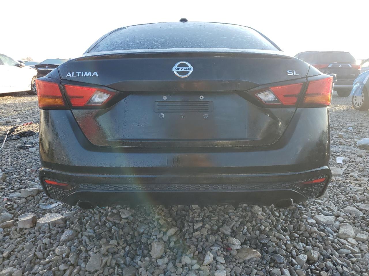 2019 Nissan Altima - Image 6