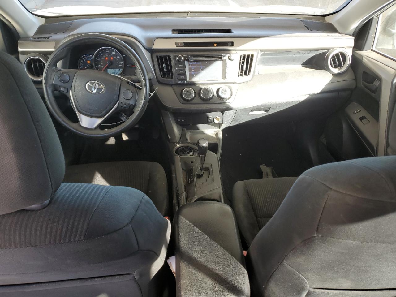 2016 Toyota RAV 4 - Image 8