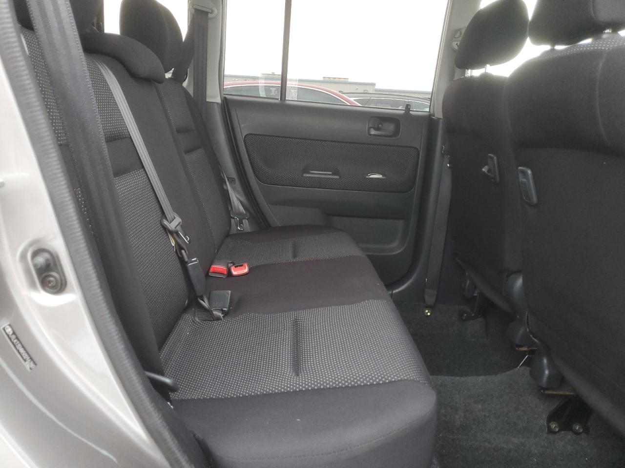 2005 Scion xB - Image 11