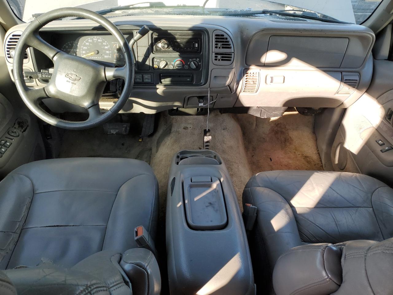 1999 Chevrolet Tahoe - Image 8