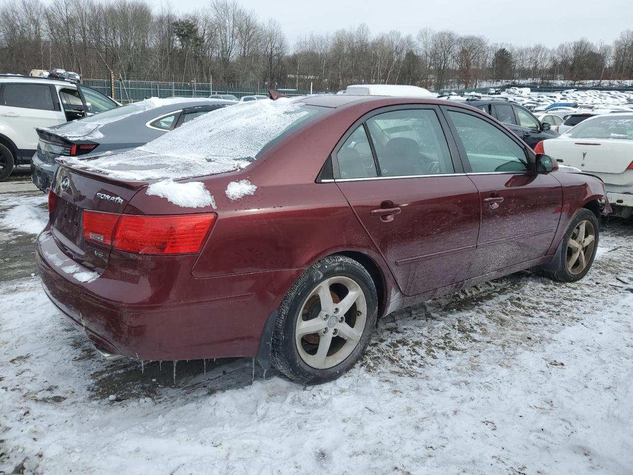 2009 Hyundai Sonata - Image 3