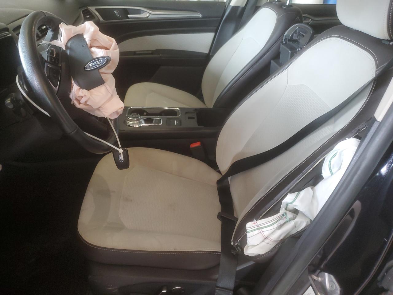 2019 Ford Fusion - Image 7