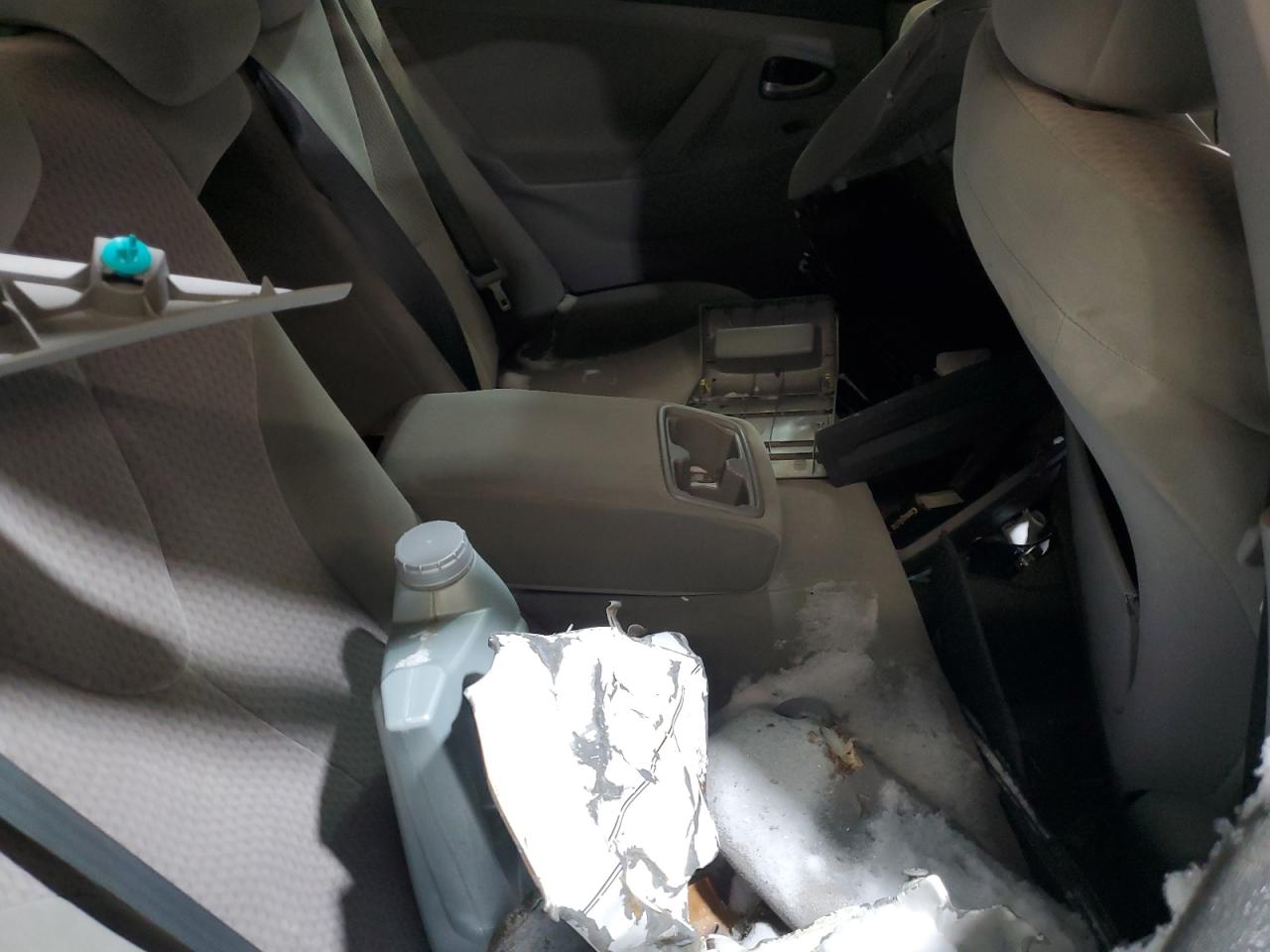 2010 Toyota Camry - Image 10