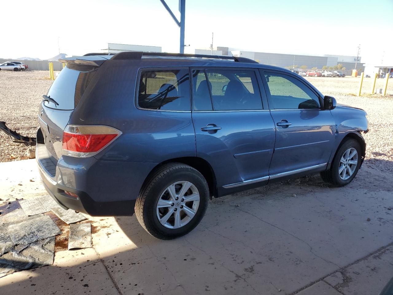 2012 Toyota Highlander - Image 3