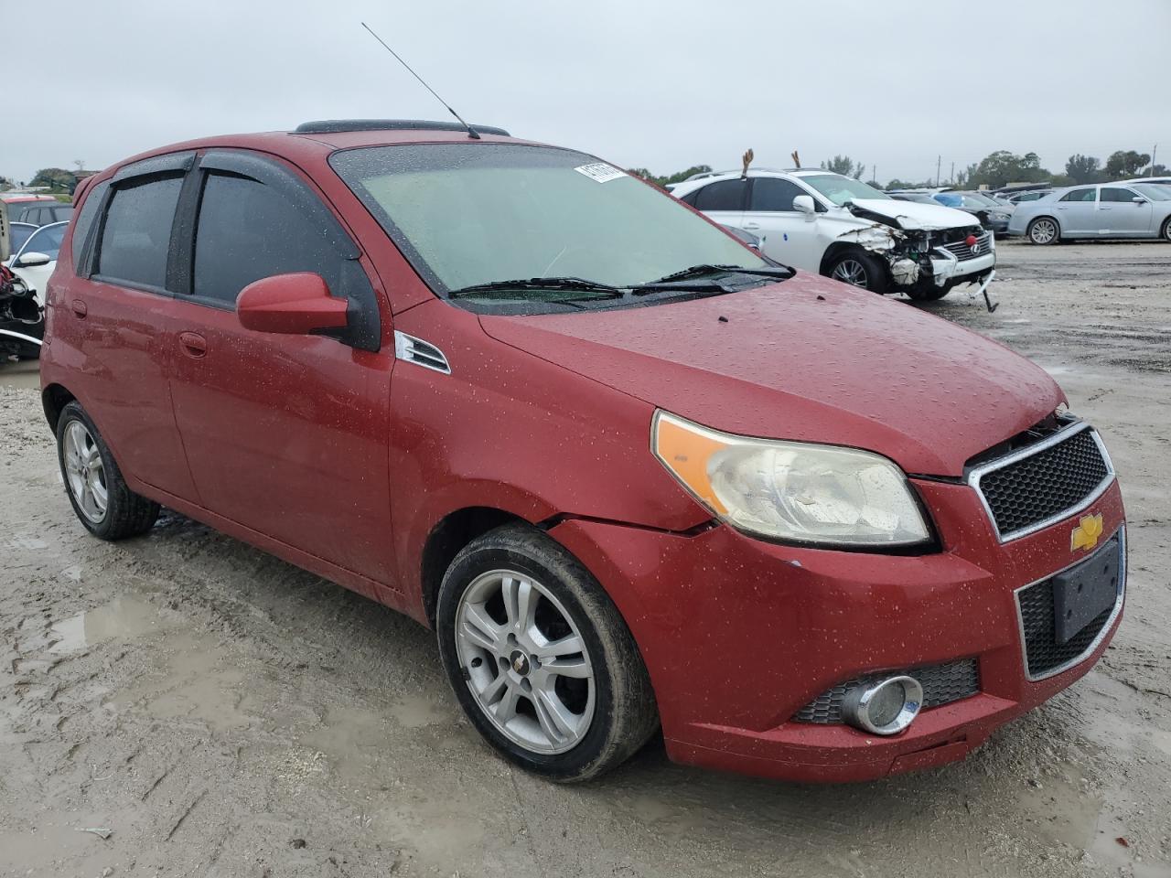 2011 Chevrolet Aveo - Image 4