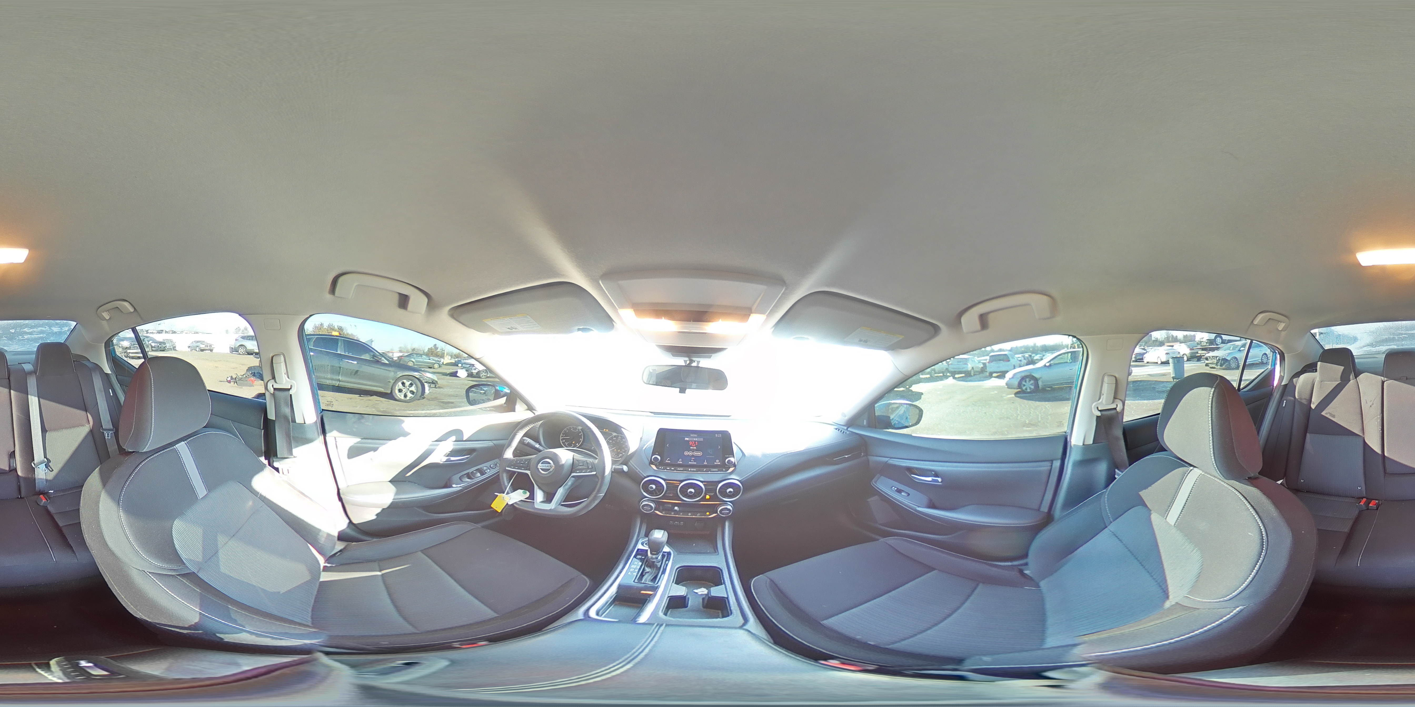 2020 Nissan Sentra - Image 13