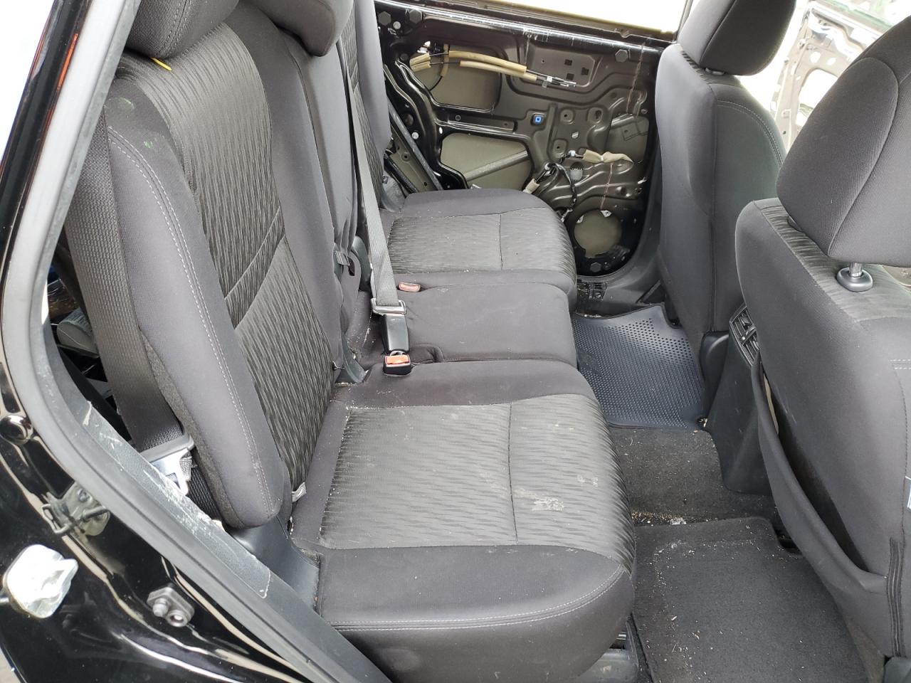 2020 Nissan Rogue - Image 11