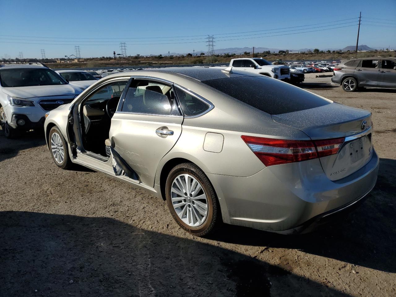 2014 Toyota Avalon - Image 2