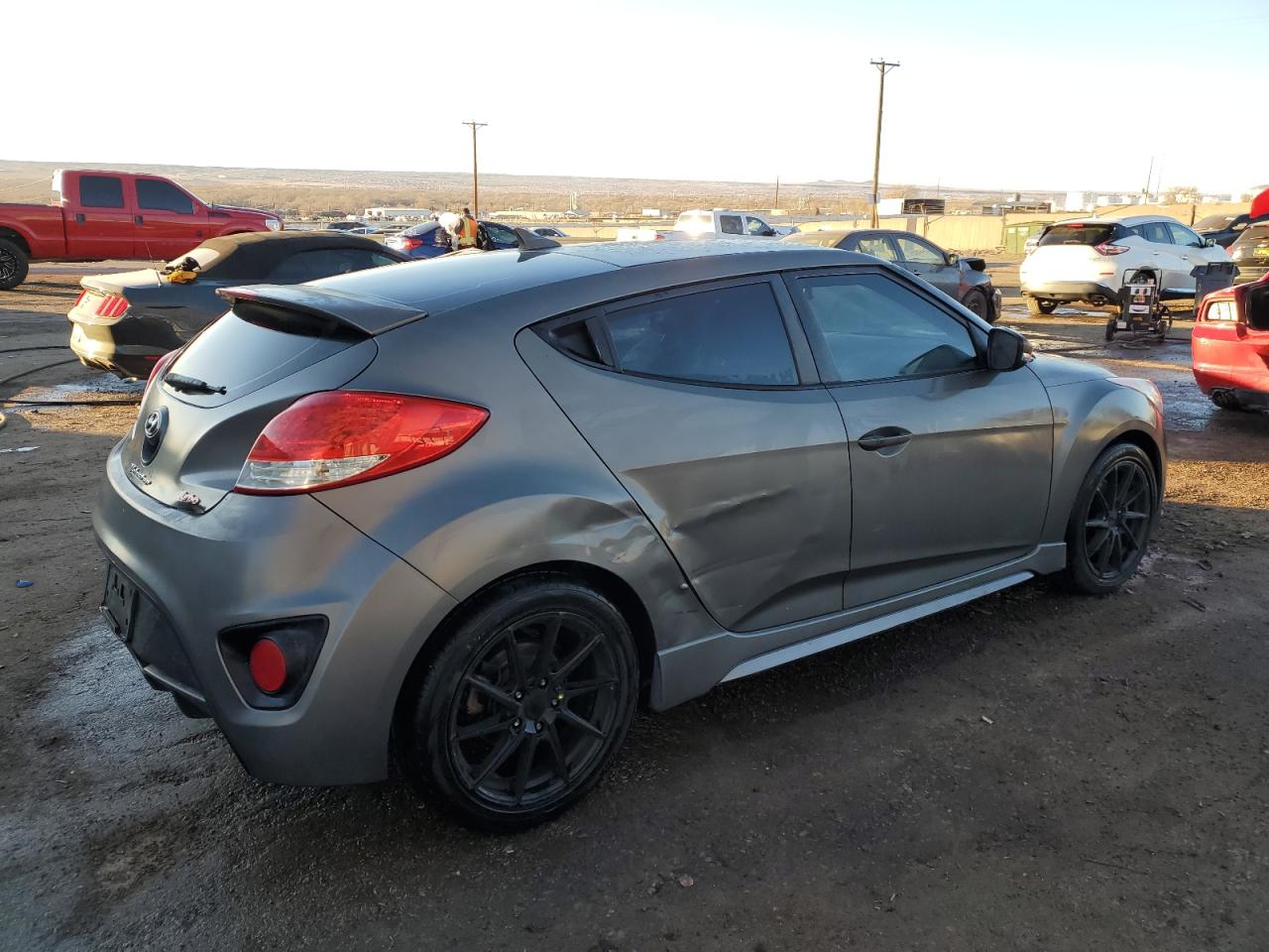 2015 Hyundai Veloster - Image 3