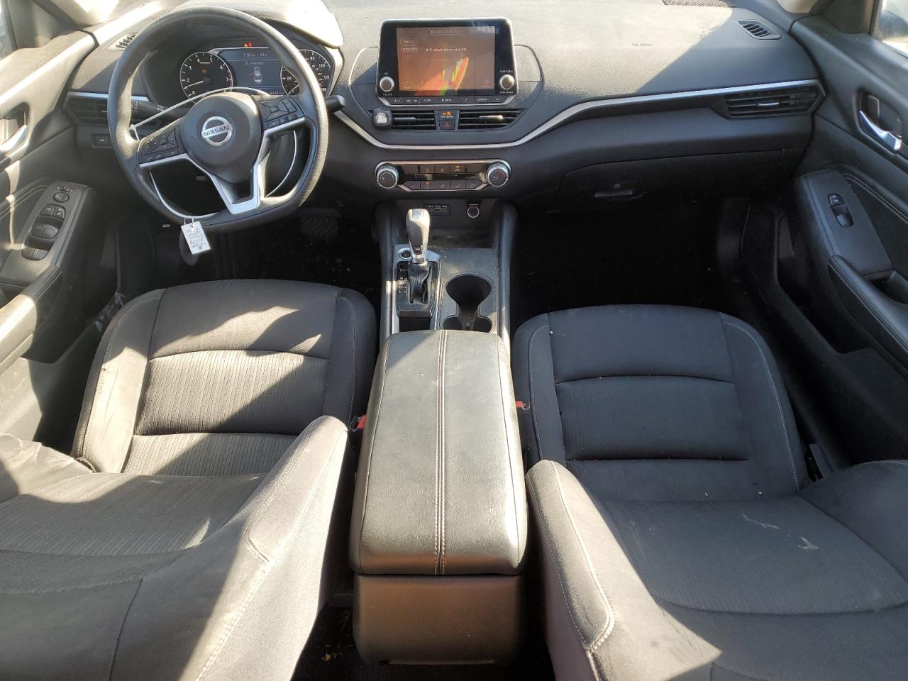 2020 Nissan Altima - Image 8