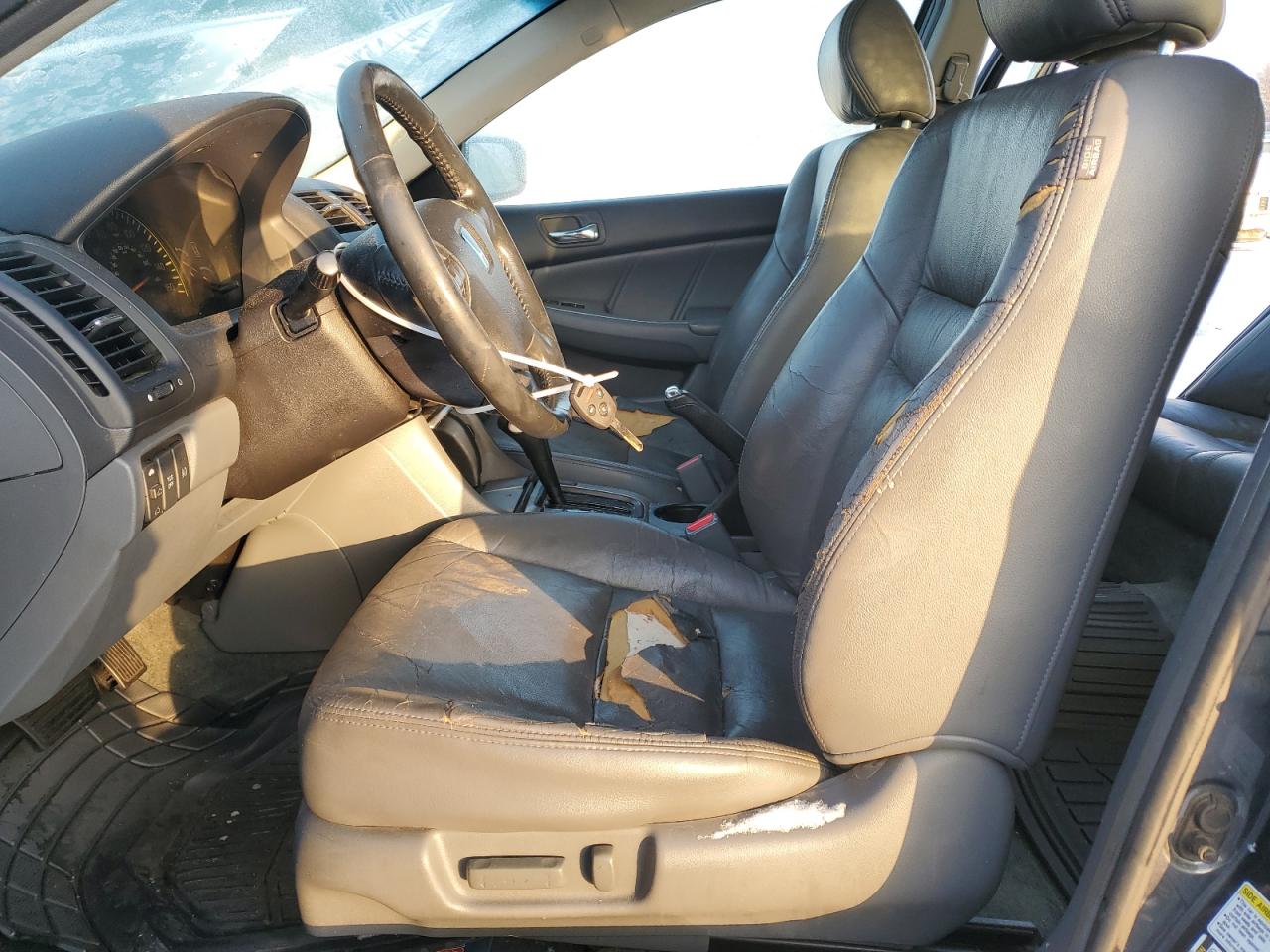 2004 Honda Accord - Image 7