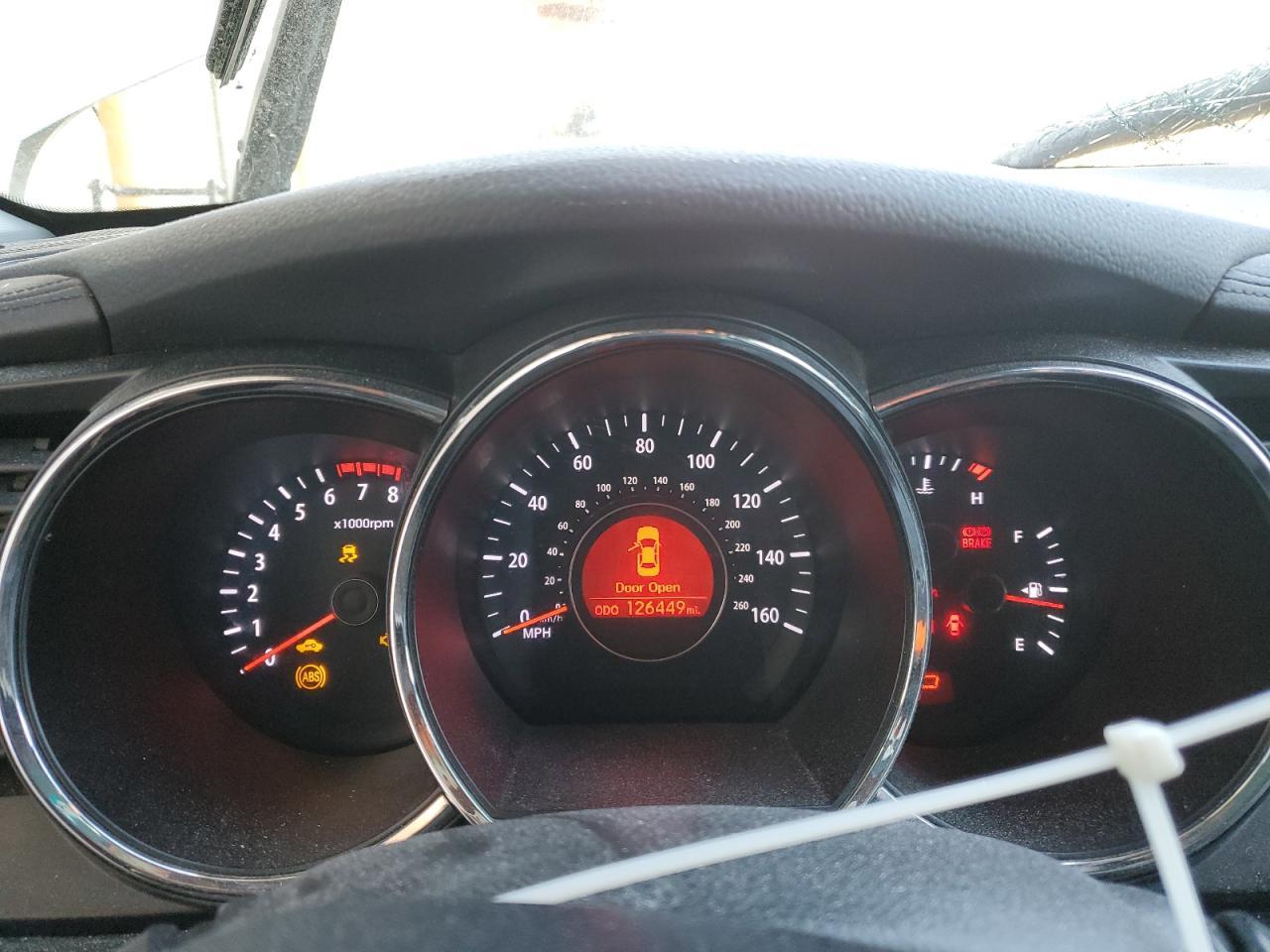 2011 Kia Optima - Image 9