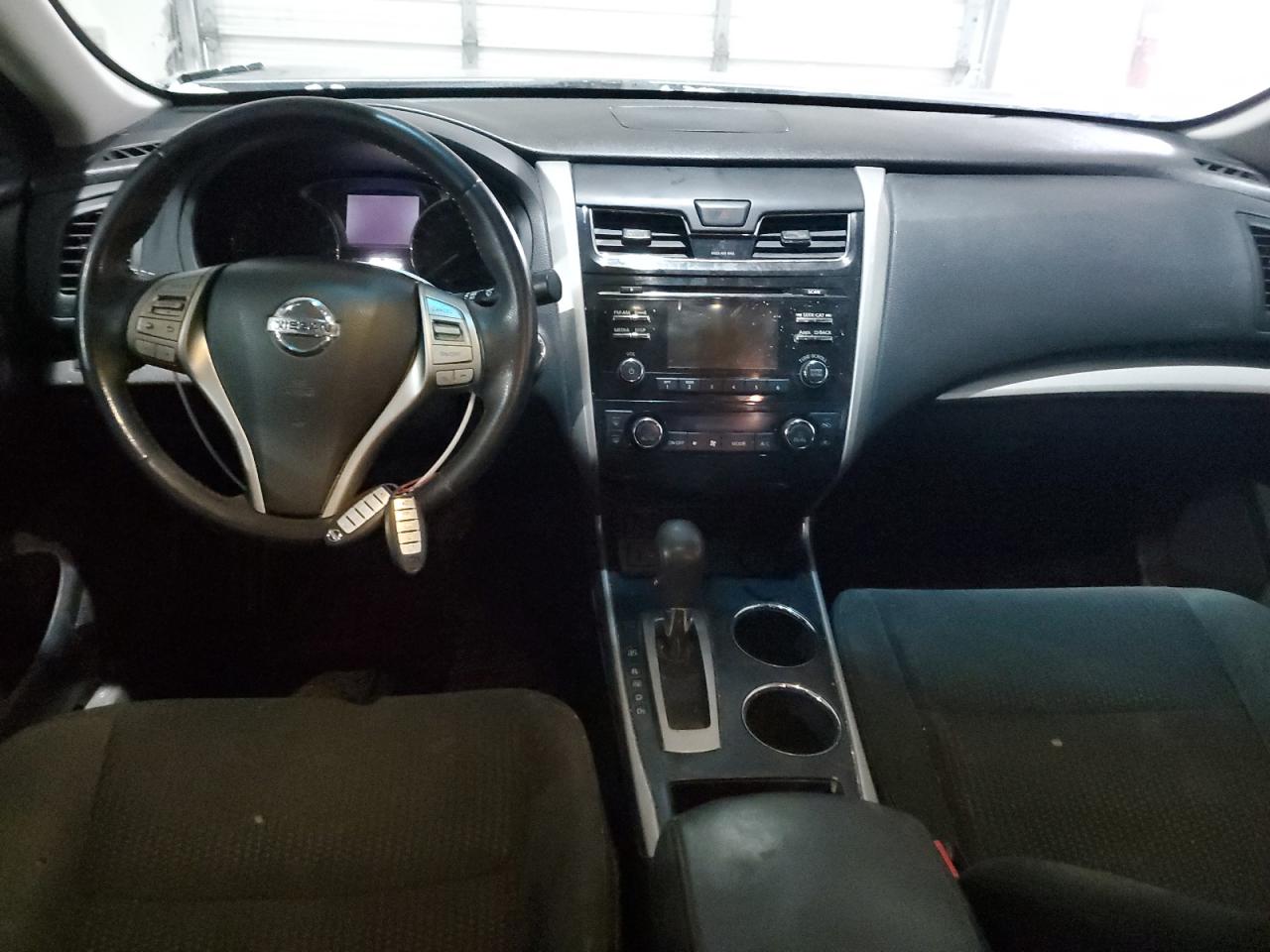 2015 Nissan Altima - Image 8