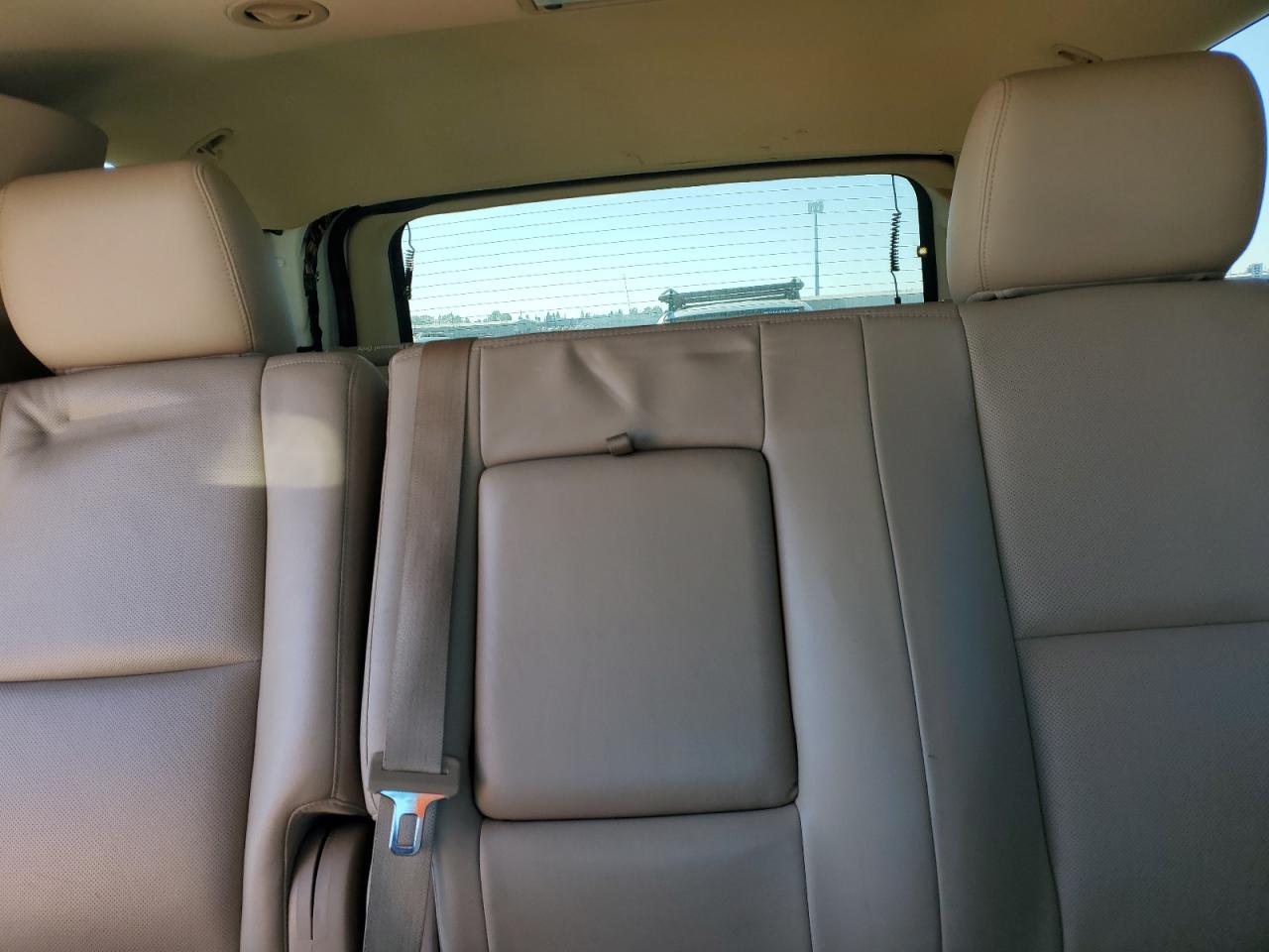 2013 GMC Yukon - Image 10